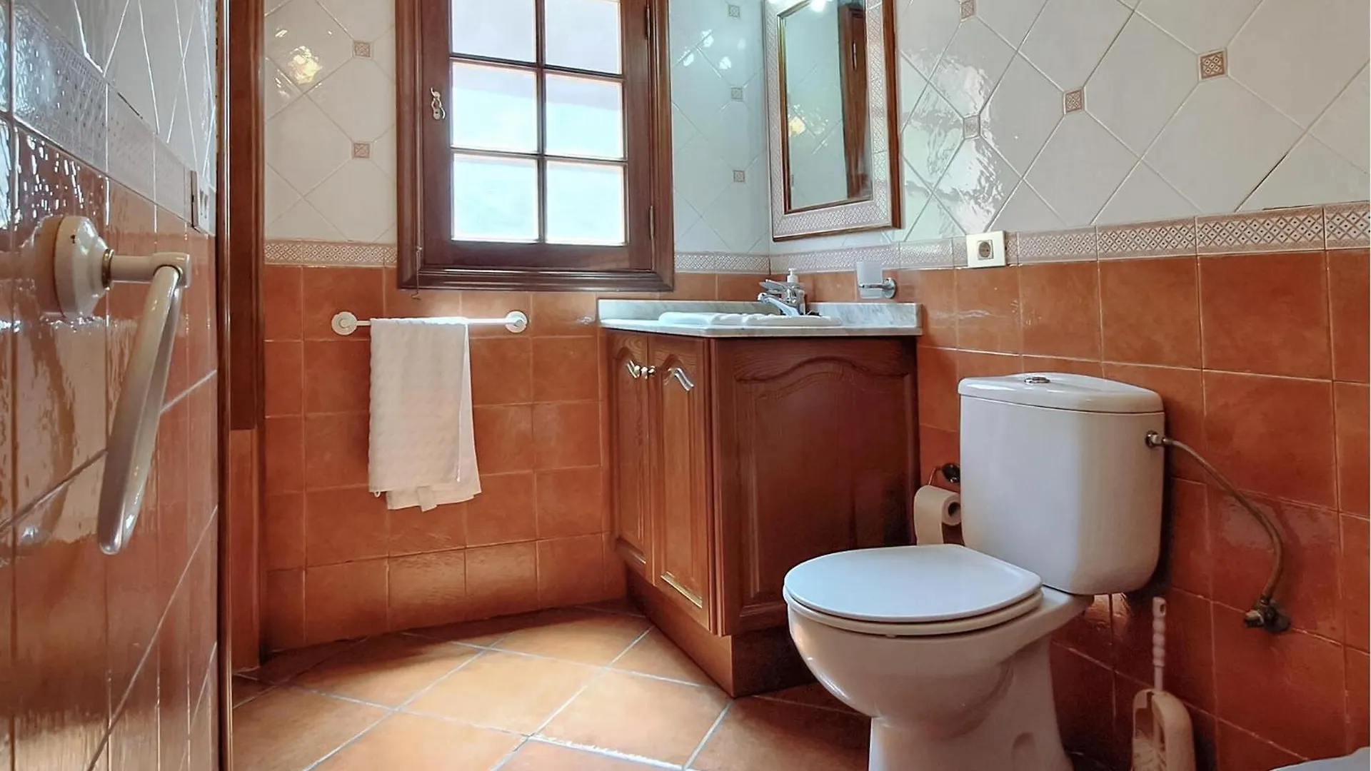 Awesome Home In Buenavista Del Norte