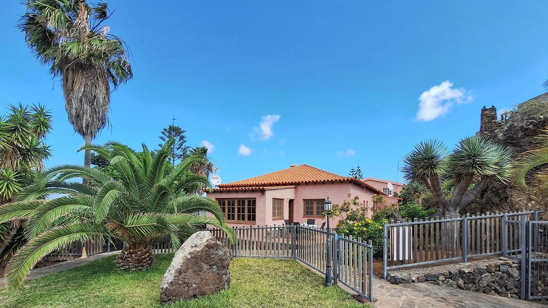 Awesome Home In Buenavista Del Norte